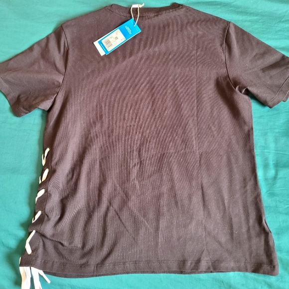 Women's Adidas t-shirt - Picture 3 of 4